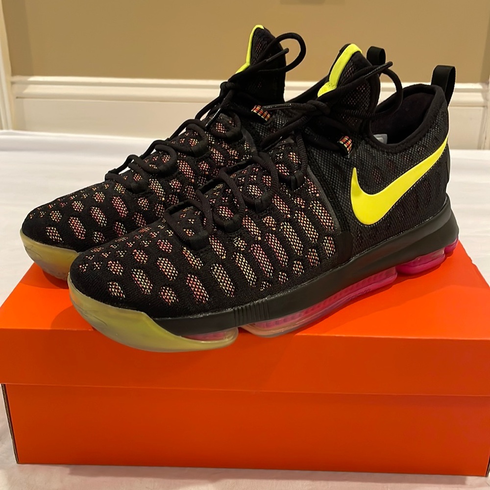Nike KD 9 “Unlimited” Colorway